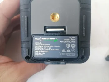 Foto 3 de Nivel Laser Marca Gladiator Modelo Nl830 Nro Con Caja Con No Tiene Acc 2pila1pedestal Iman
