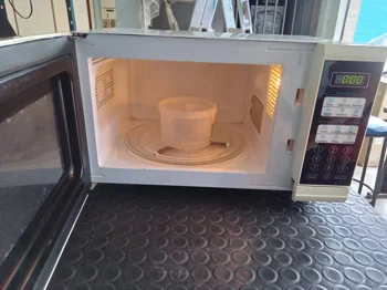 Foto 2 de Microondas Marca Fama Modelo Mf20sy Usado En Buen Estado Acc No Tiene