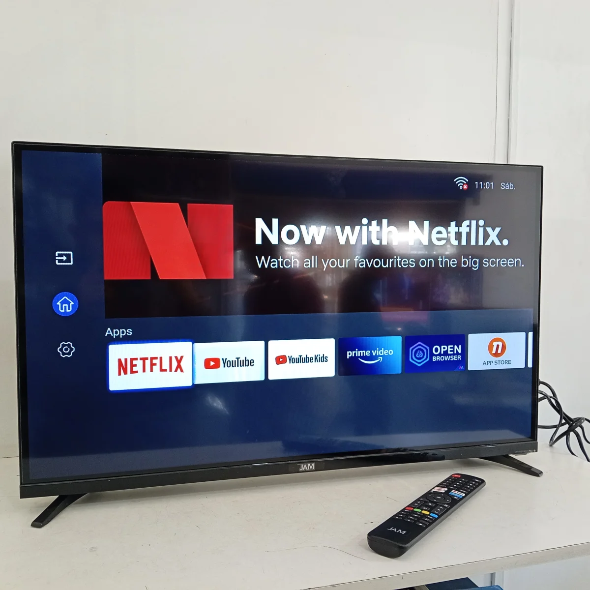 Foto 2 de Televisor Led Smart De 32 '' Marca Jam Modelo Ultraslim-32fcs Con Control Usado En Buen Estado Acc Con 2 Patitas De Pedestal Con Cable Power Fijo