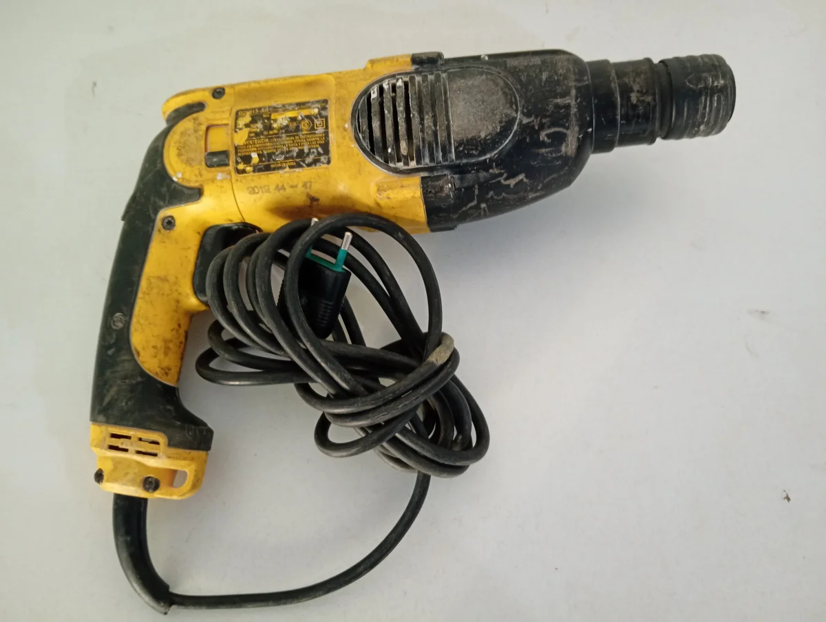 Foto 2 de Taladro Marca Dewalt Modelo D2501 Usado En Buen Estado Acc No Tiene
