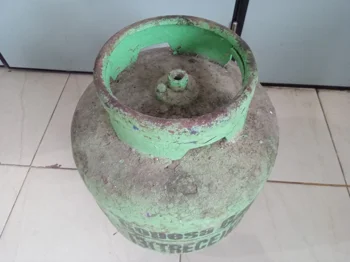 Garrafa Cap 13 Kg. Marca Copesa Gas Usado Con Desgaste Color Verde Acc No Tiene