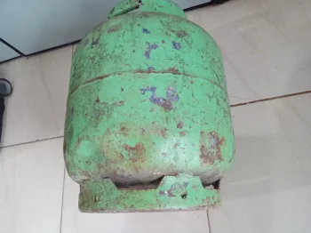 Foto 3 de Garrafa Cap 13 Kg. Marca Copesa Gas Usado Con Desgaste Color Verde Acc No Tiene