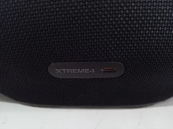 Foto 3 de Speaker Potencia Watts No Tiene Marca Jbl Sin Control Modelo Xtreme4 Usado En Buen Estado Con Caja Acc Con Transformador Nº 4424Con Correa