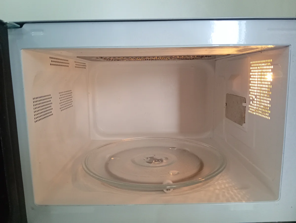 Foto 2 de Microondas Marca Whirlpool Modelo Wmg25szim Usado En Buen Estado Acc No Tiene