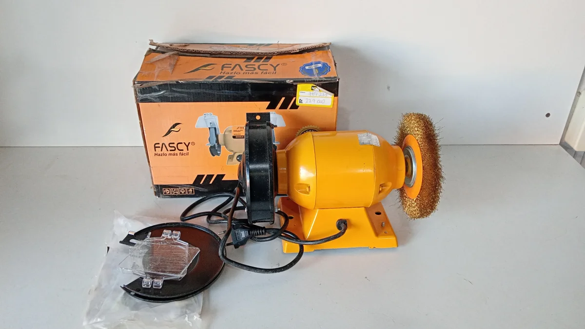 Foto 2 de Esmeril Marca Fascy Modelo Fa125 Usado En Buen Estado Acc Disco Y Cepillo Protector