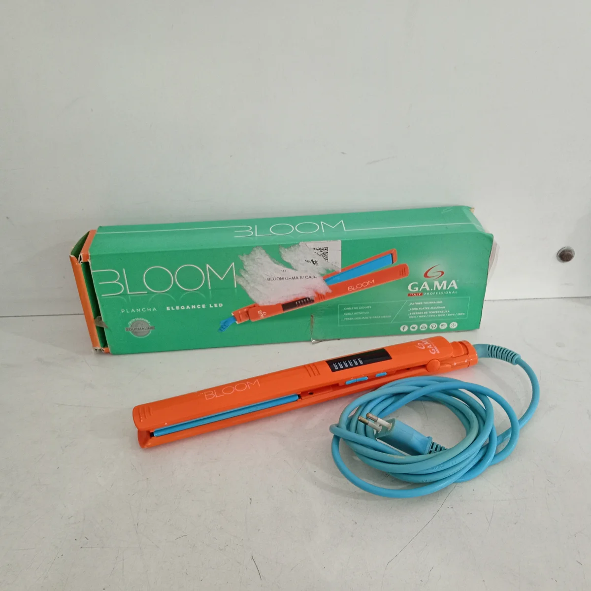 Foto 2 de Planchita Para Cabello Marca Gama Modelo Elegance Led Bloom Usado En Buen Estado Acc No Tiene