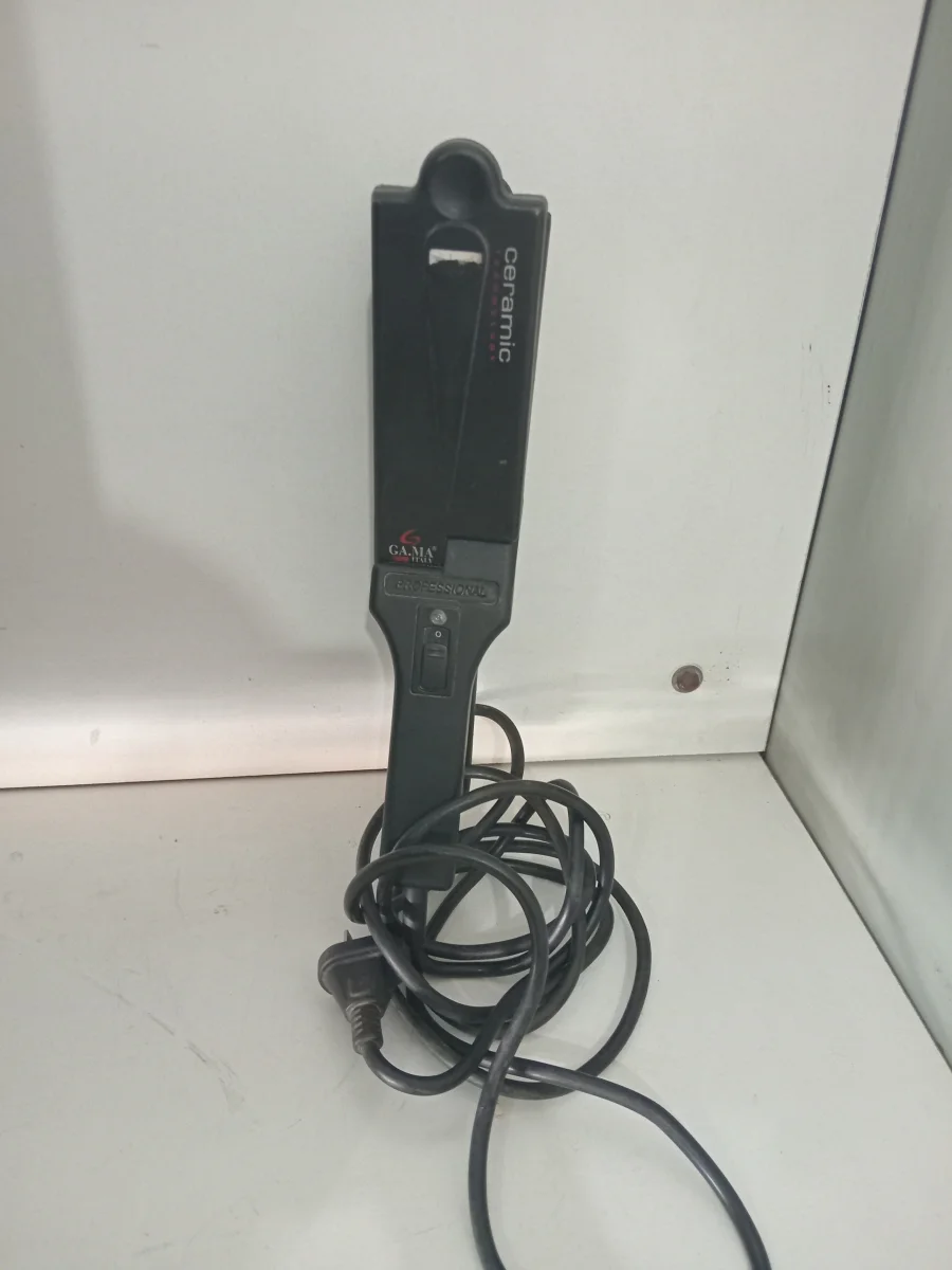 Foto 3 de Planchita Para Cabello Marca Gama Modelo 110 Std Usado En Buen Estado Acc No Tiene