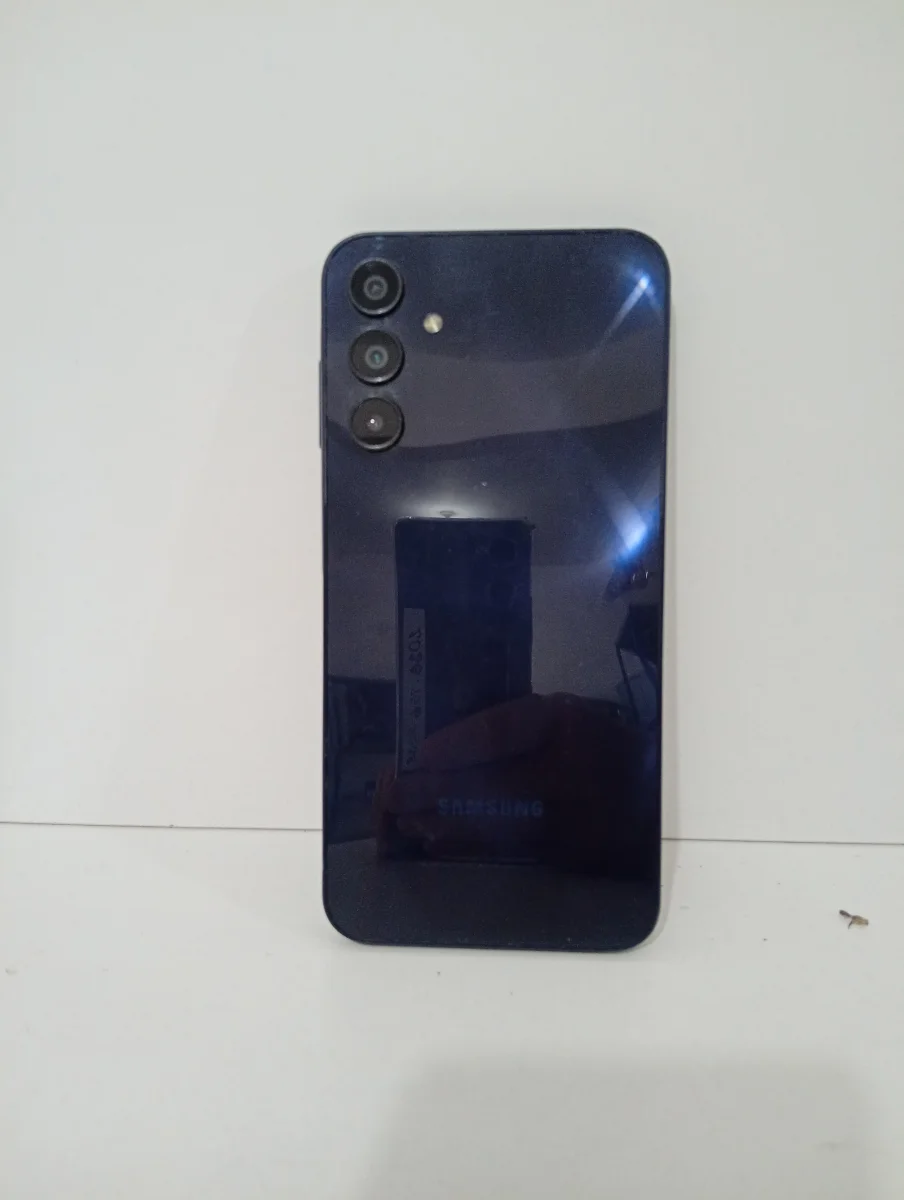Foto 2 de Celular Marca Sansung Galaxy A15 Modelo Am-A155m/Dsn Memoria Ram 4 Gb Almacenamiento Interno 128 Gb Acc Sin Accesorios