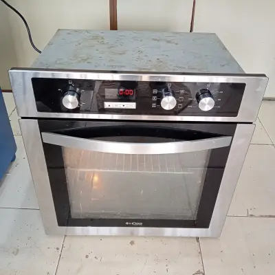 Horno Marca Hoss Litros 70 Modelo Hfeg220602 Usado-Con-Desgaste Acc Con Parrilla
