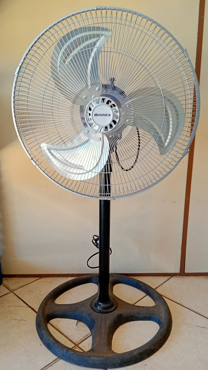 Foto 3 de Ventilador 3 Velocidades Marca Bionica Modelo Rl150778 Usado En Buen Estado Acc Cab. Cte.