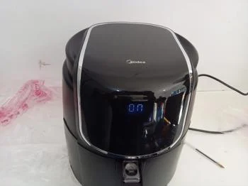 Foto 2 de Fritadora Marca Midea Modelo Mnf-Cn40d2 Nuevo Sin Uso Acc No Tiene