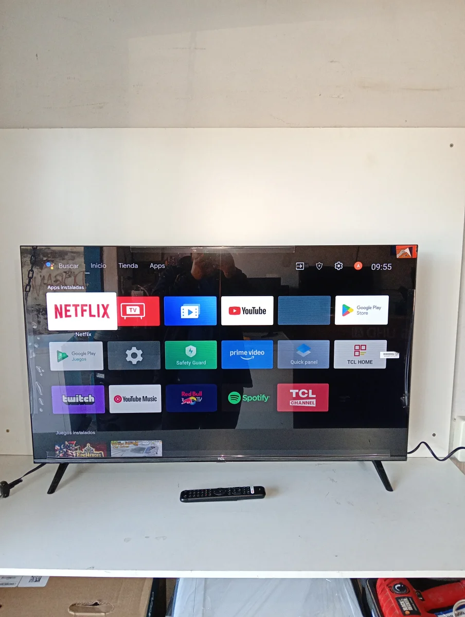Televisor Led Smart De 43 '' Marca Tcl Modelo 43s4500a Con Control Usado En Buen Estado Acc Patita
