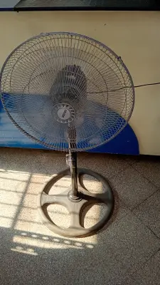 Ventilador 3 Velocidades Marca Dkasa Modelo S/M Usado En Buen Estado Acc No Tiene