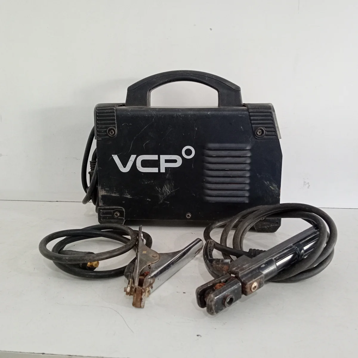 Soldador Marca Vcp Modelo Mma-200 Usado En Buen Estado Acc Con Pinza Posito Con Detalle Pinza Negativo Marcador Digital