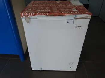 Congeladora / Frezzer Marca Midea Litros 143 Modelo Mdrc206fzg01 Usado En Buen Estado Acc Luz Interior.