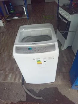 Lavarropas Cap 8 Kg. Marca Samsung Modelo Wa80h4200sw Usado En Buen Estado Acc Manguera De Desagüe