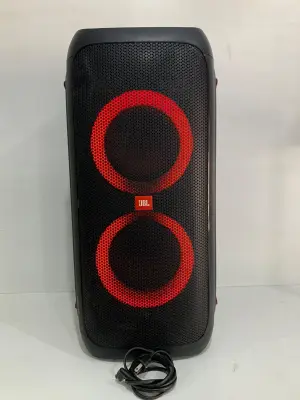 Parlante Portatil Marca Jbl Modelo Party Box 310 Usado En Buen Estado Con No Tiene Acc C/Cable Power