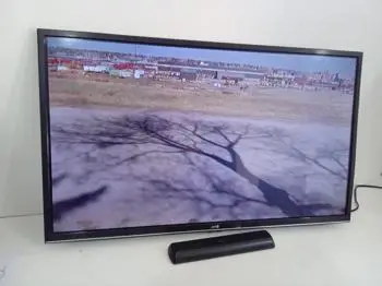 Televisor Led Smart De 32 '' Marca Jam. Modelo Con Control Usado En Buen Estado Acc Sin Patitas