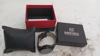 Foto 2 de Reloj Para Caballero Marca Naviforce Modelo No Tiene Usado En Buen Estado Acc Malla De Cuero