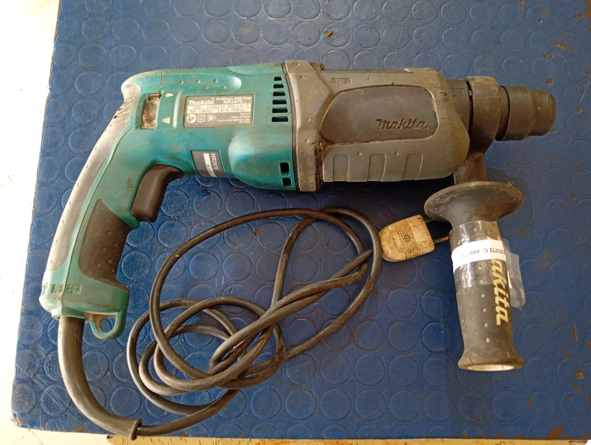 Taladro Marca Makita. Modelo Hr2470 Usado En Buen Estado Acc Manija