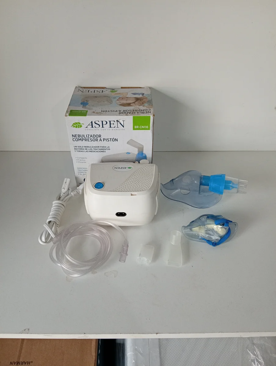 Nebulizador Marca Aspen Modelo Br-Cn116 Usado En Buen Estado Acc Manguera 2 Mascarillas