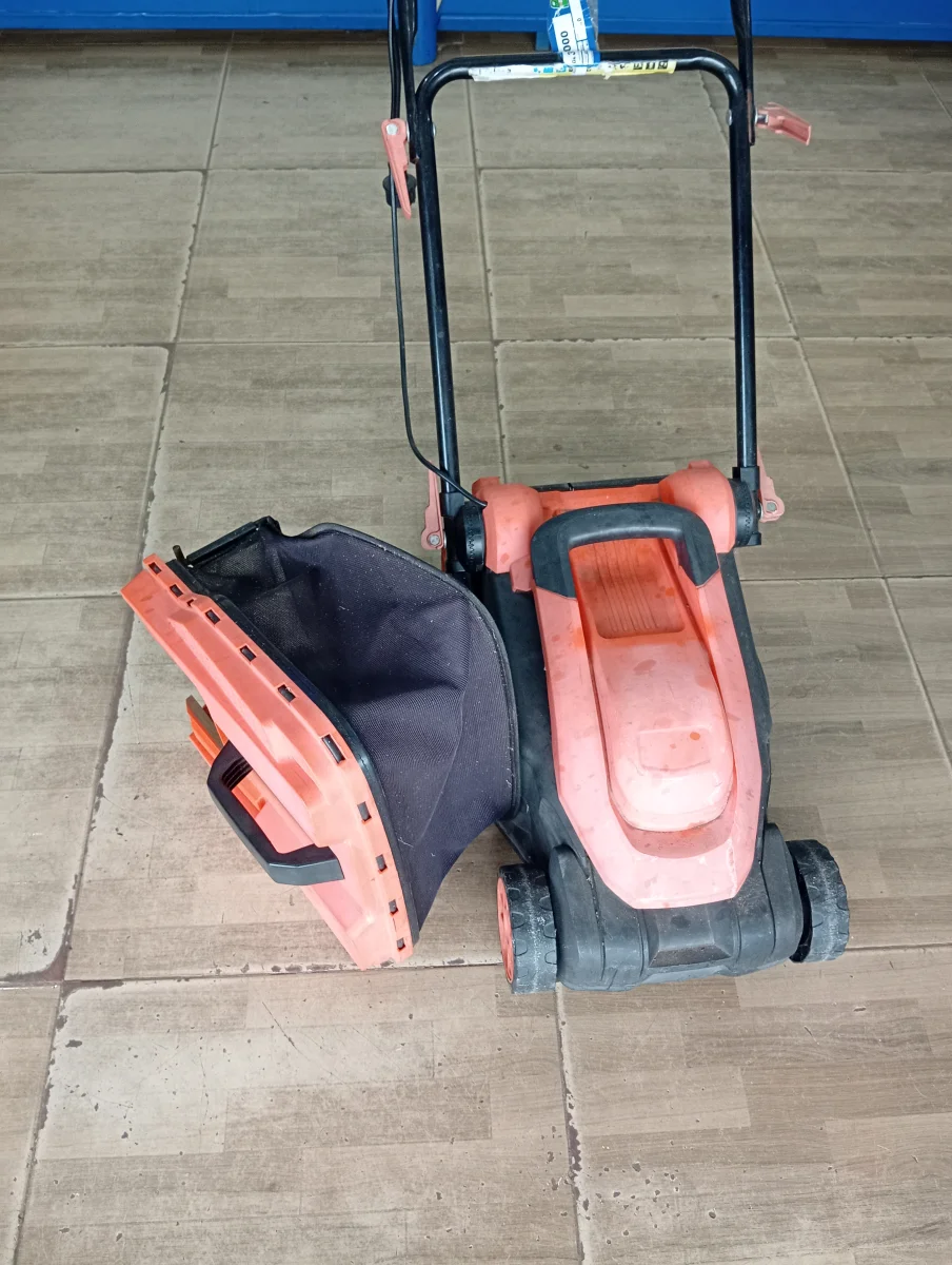 Foto 2 de Cortadora De Cesped Marca No Tiene Modelo No Tiene Usado Con Desgaste Acc Bolsa De Residuo