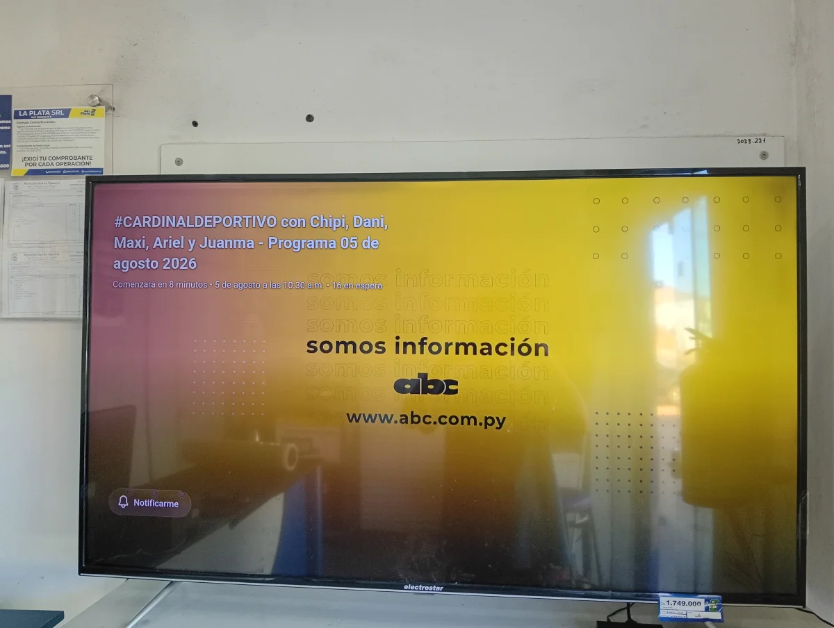 Foto 2 de Televisor Led Smart De 55 '' Marca Electrostar Modelo Es-Tl5504 Con Control Usado En Buen Estado Acc Par De Patitas De Pedestal