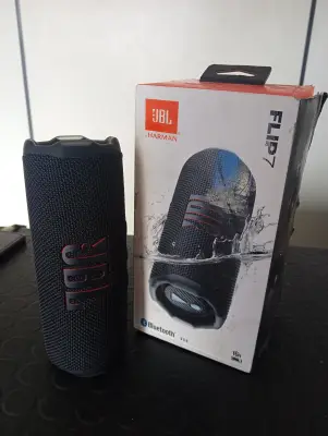 Speaker Potencia Watts No Tiene Marca Jbl Sin Control Modelo Flip 7 Usado En Buen Estado Sin Caja Acc No Tiene