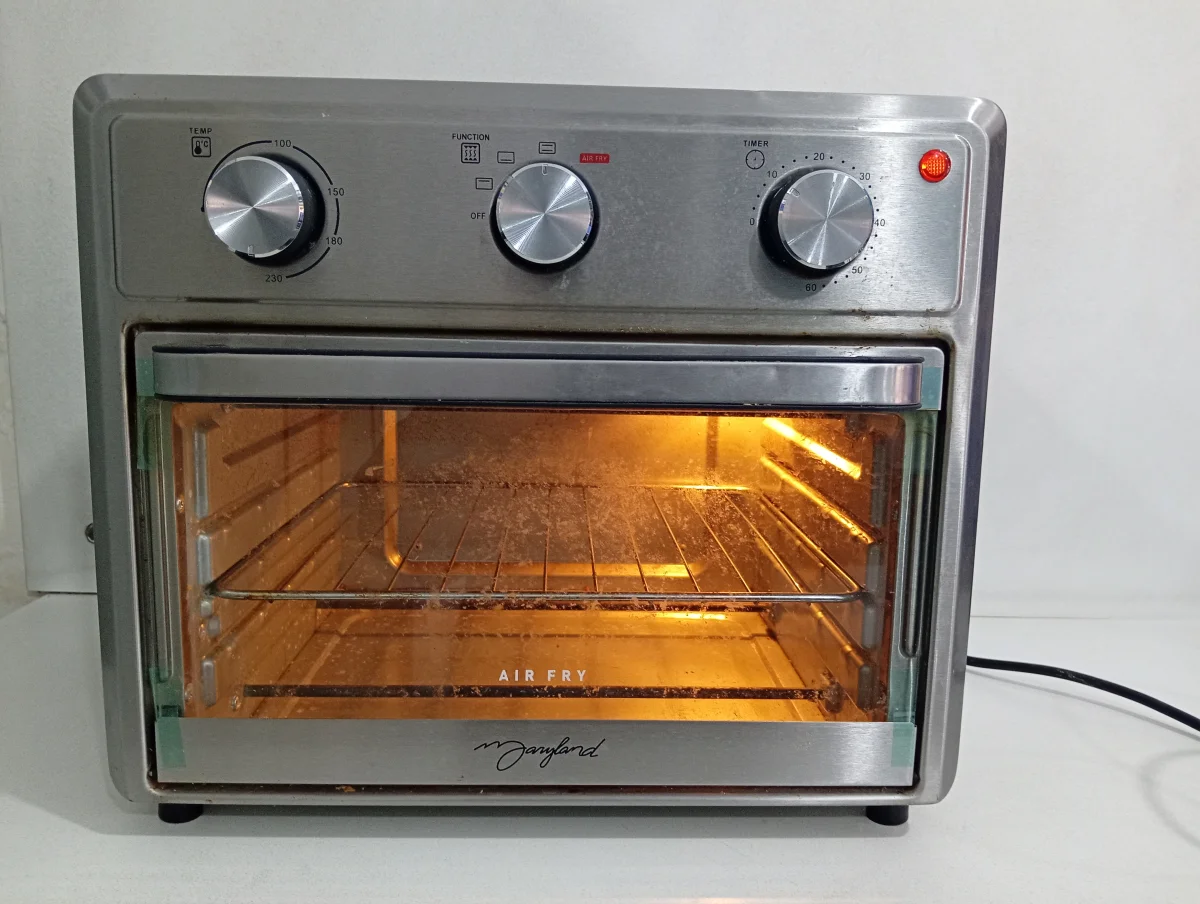 Foto 2 de Horno Marca Mariland Litros 25 Modelo No Tiene Usado En Buen Estado Acc Cable Cte1 Parilla