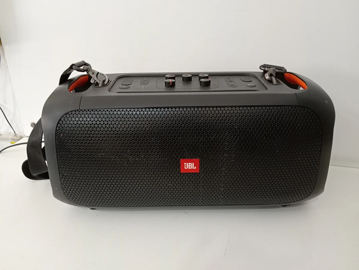 Speaker Potencia Watts 100 Marca Jbl Sin Control Modelo On The Go Usado En Buen Estado Sin Caja Acc Cinta