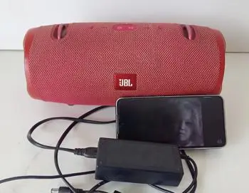 Parlante Portatil Marca Jbl Modelo Xtreme 2 Acc UsbBtAux