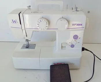 Maquina De Coser Familiar Marca Willpex Modelo Family Wp3004 Usado En Buen Estado Acc C/ Pedal
