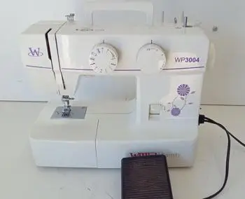 Maquina De Coser Familiar Marca Willpex Modelo Family Wp3004 Usado En Buen Estado Acc C/ Pedal