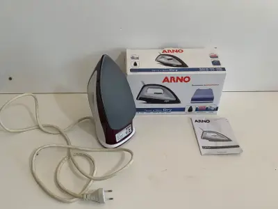 Plancha Electrica Marca Arno Modelo B2-2200 Usado En Buen Estado Acc En Caja Manual