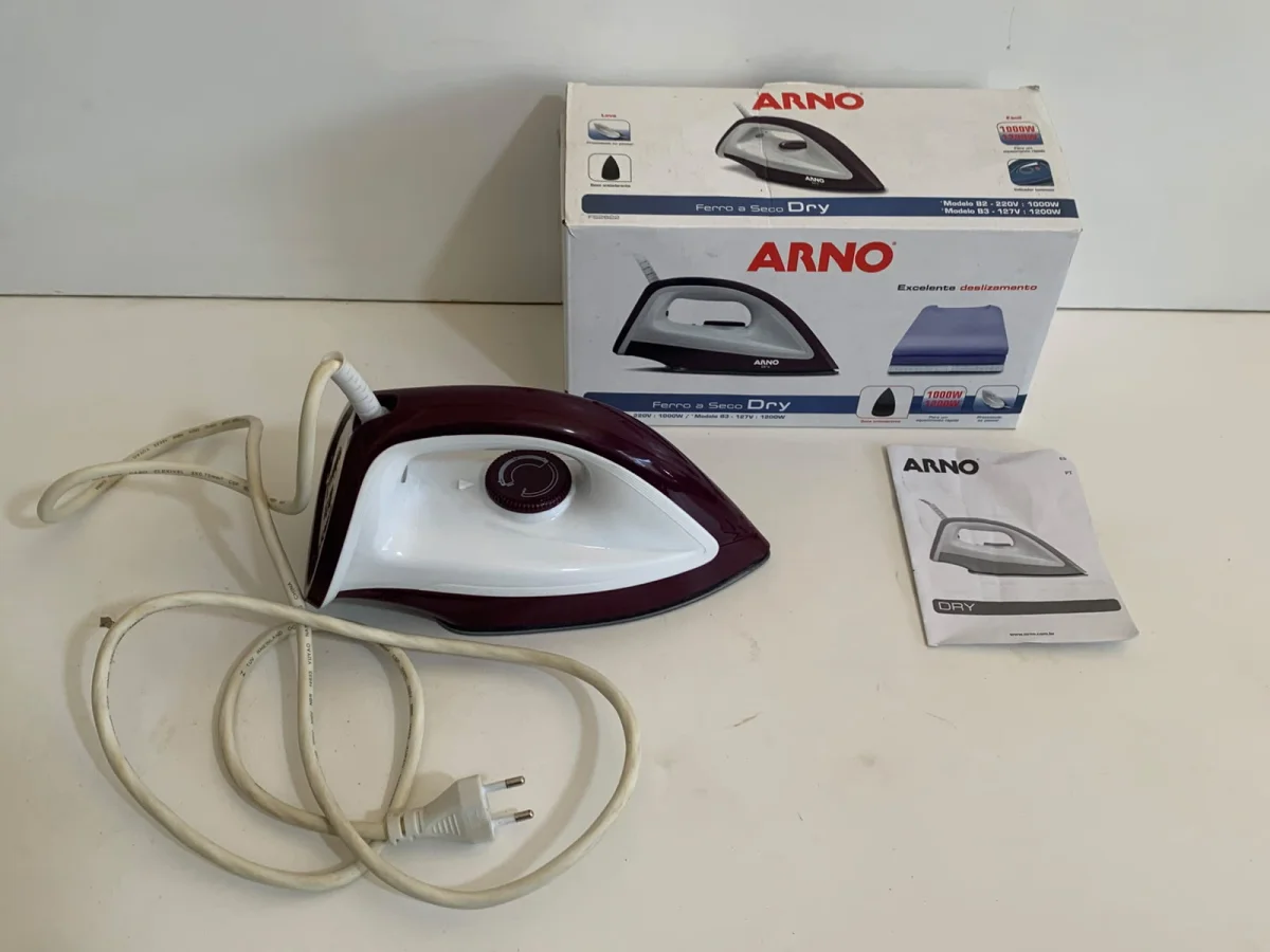 Foto 2 de Plancha Electrica Marca Arno Modelo B2-2200 Usado En Buen Estado Acc En Caja Manual