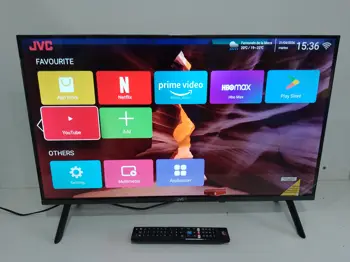 Televisor Led Smart De 32 '' Marca Jvc Modelo Lt-32n750u C Con Control Usado En Buen Estado Acc Par De Patitas