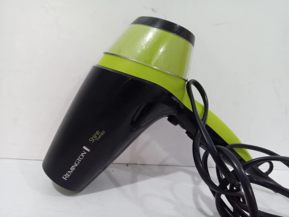 Foto 3 de Secador De Pelo Marca Remington Modelo D13a Usado En Buen Estado Acc No Tiene