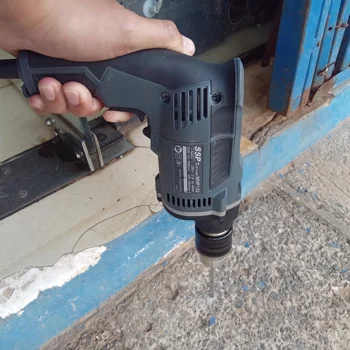 Foto 2 de Taladro Marca Ssp By Makita Modelo Mhp132 Usado En Buen Estado Acc Manija