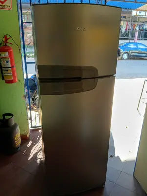 Heladera Marca Consul Modelo Crm39akdw Usado En Buen Estado Litros 360 Acc Verdulera 3 Bandejas De VidrioPara Hacer Hielo
