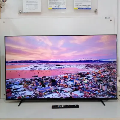 Televisor Led Smart De 50 '' Marca Jam Modelo Ultrasgtm-50gfs Con Control Usado En Buen Estado Acc Par De Patitas