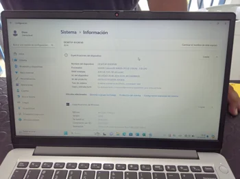 Foto 3 de Notebook Marca Lenovo Modelo Ideadpad 1 Procesador Intel Celeron Memoria Ram 4 Gb Disco Duro 60 Gb Generacion No Tiene Acc No Tiene