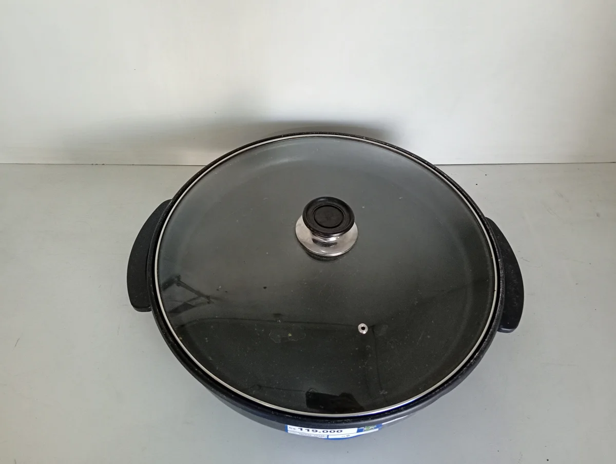 Olla Marca Premier Modelo Ed-3690 Usado En Buen Estado Con Cable Corriente Con Regulador De Temperatura Tipo Inducción Acc Con Tapa De Vidrio
