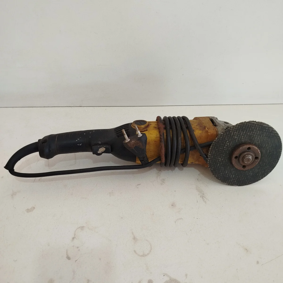 Foto 2 de Pulidora Marca Fascy Modelo Fa1002 Tamaño Pequeño Usado Con Desgaste Acc Disco