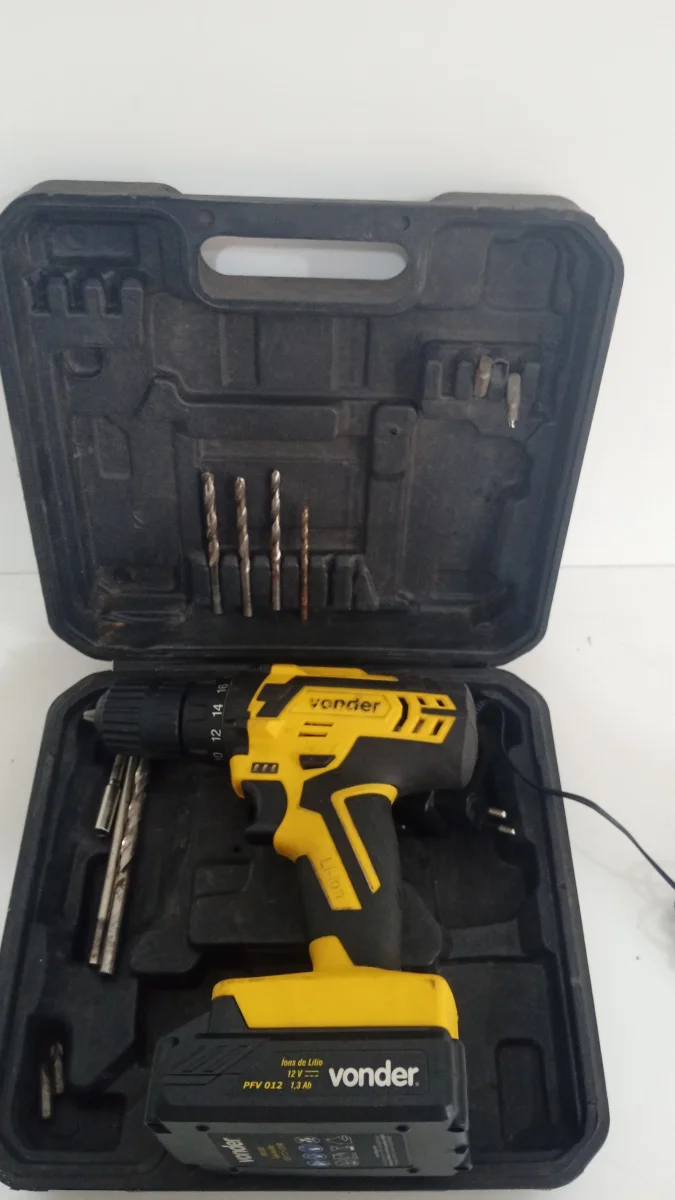 Foto 2 de Taladro Marca Vonder Modelo Pfv 012 Acc Mechas 06/08/10/12/15Llave Tubo De 8Bateria Cargador