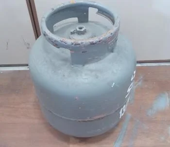 Foto 3 de Garrafa Cap 13 Kg. Marca Sugas Nro Usado En Buen Estado Color Verde Acc No Tiene