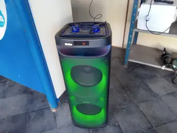Caja De Sonido Amplificada Marca Kolke Modelo Kpb632 Con Control Usado En Buen Estado Acc Mcrofono