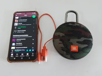 Speaker Potencia Watts No Tiene Marca Jbl Sin Control Modelo Clip 3 Usado Con Desgaste Sin Caja Acc Con Cable Usb