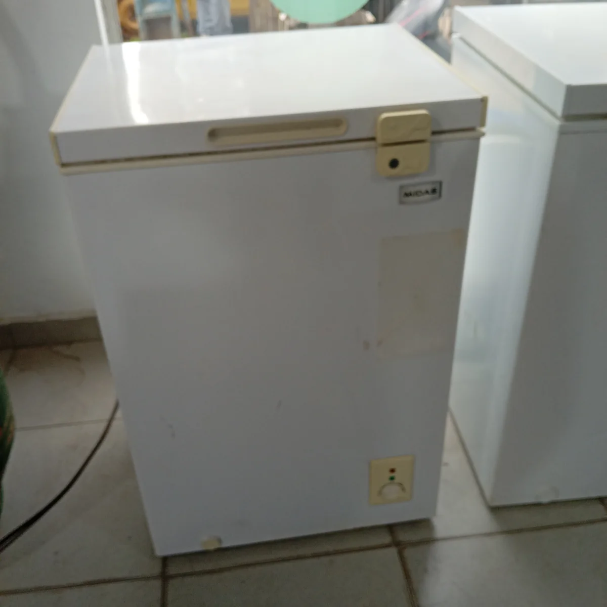 Foto 2 de Congeladora / Frezzer Marca Midas Litros 120 Modelo Md-Cm129l Usado En Buen Estado Acc Luz Interna