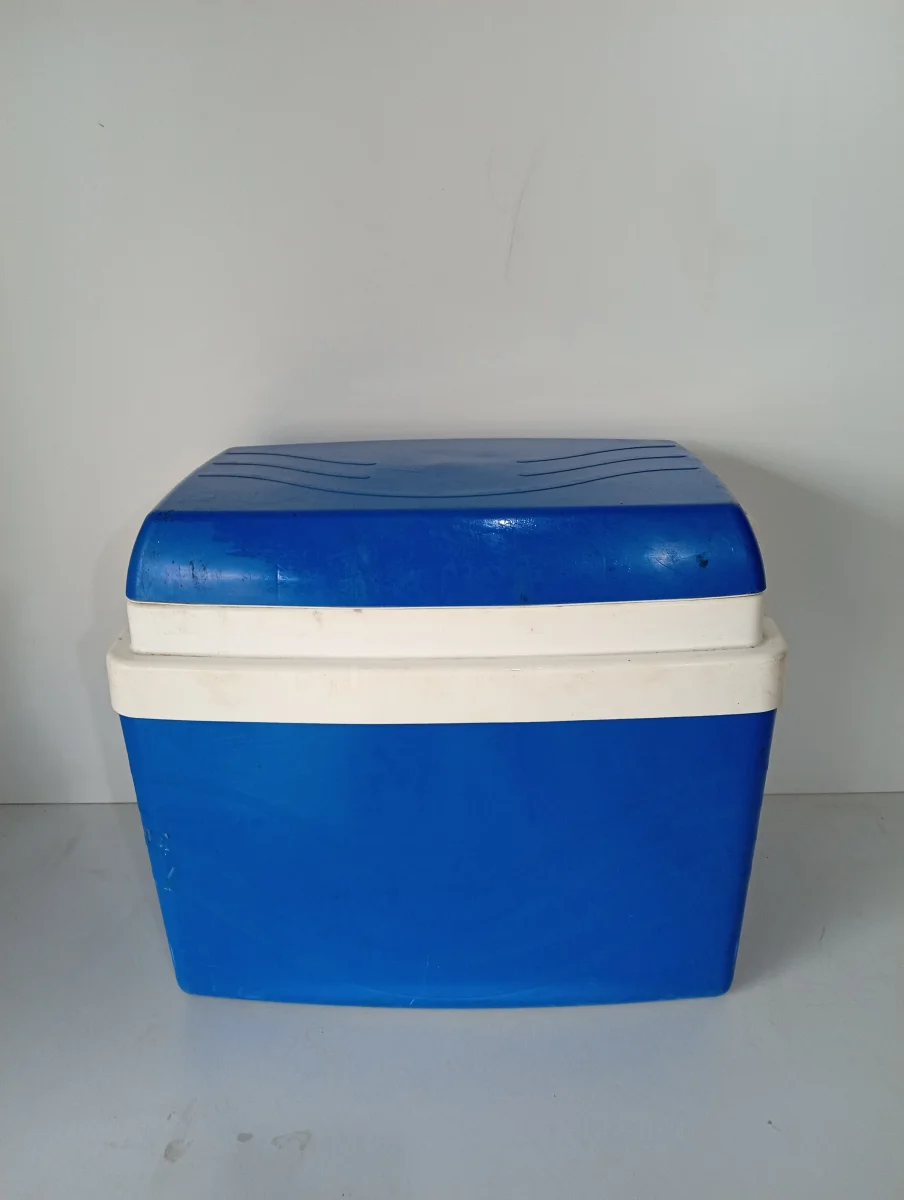 Conservadora Marca Gmplast Modelo No Tiene Usado En Buen Estado Acc Tapa De Color Azul
