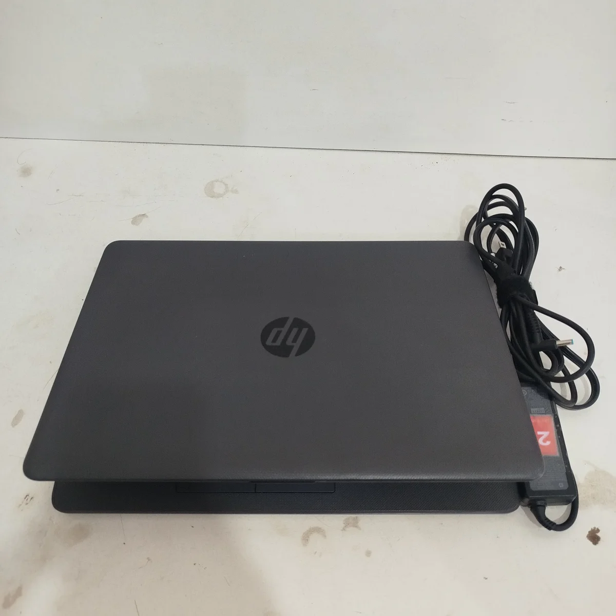 Foto 2 de Notebook Marca Hp Modelo Hp 245 G6 Procesador Amd 9a Memoria Ram 8 Gb Disco Duro 500 Gb Generacion No Tiene Acc No Tiene